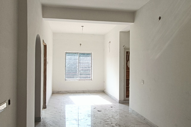 Spacious 3BHK Flat for Sale – Prime Location near Rajarhat Reckjoani Crossing